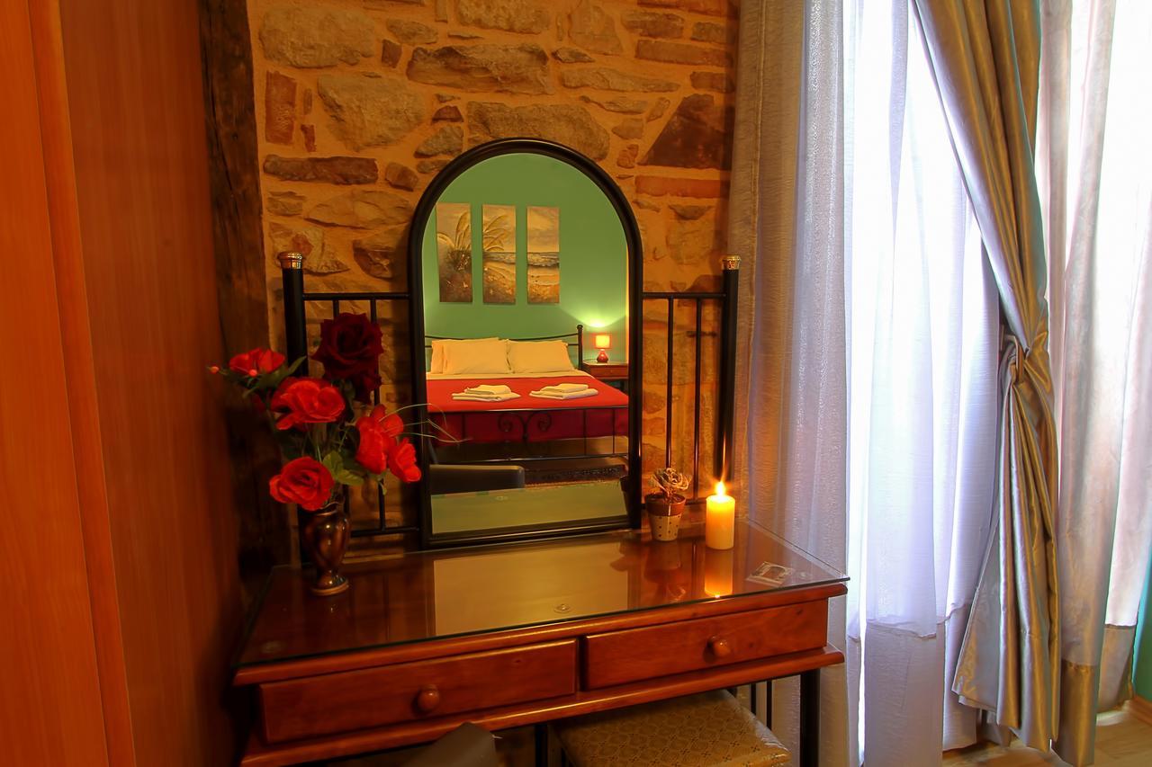 Ionia Rooms Chios Town Exterior foto